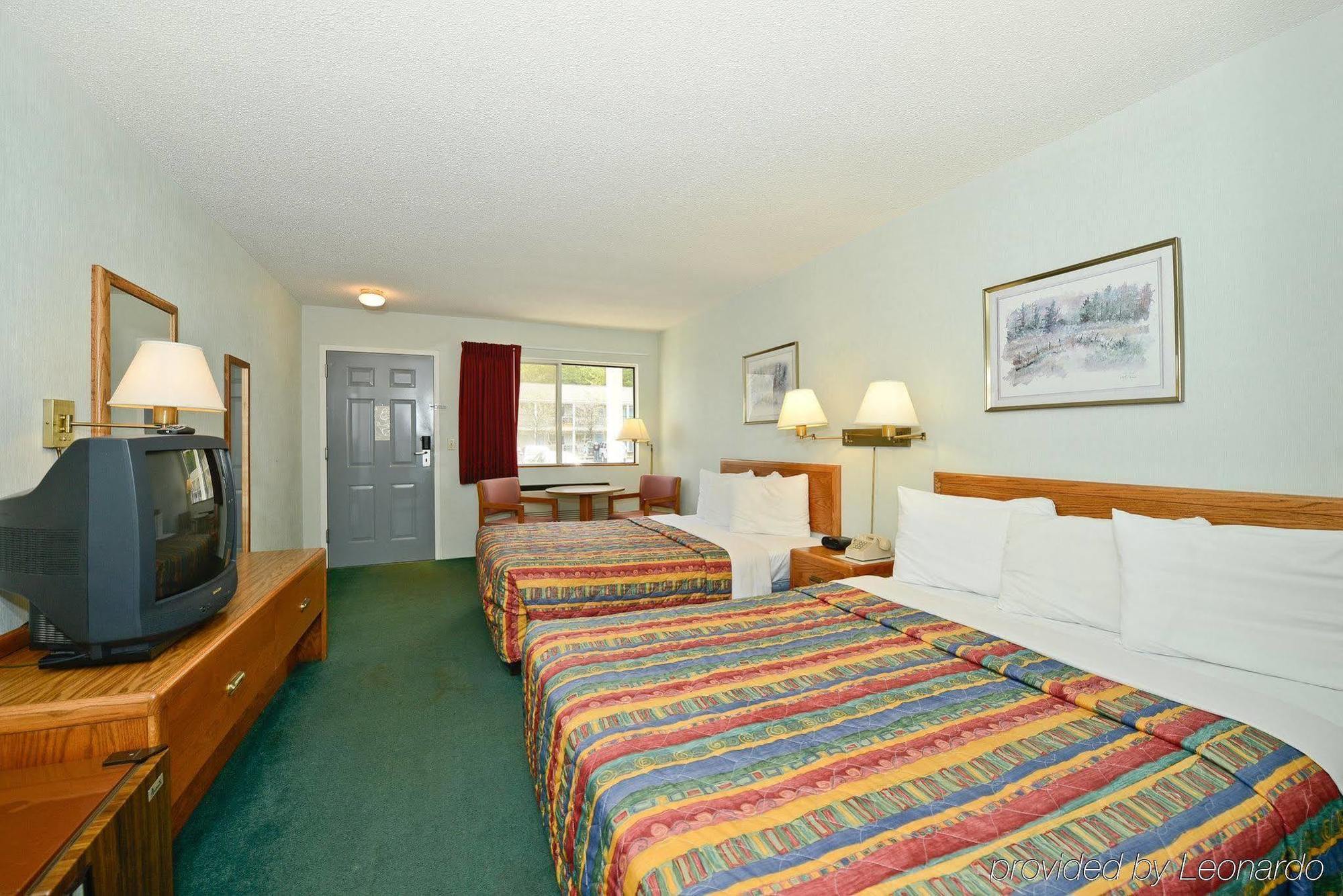 Americas Best Value Inn Saint-Ignace Chambre photo